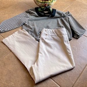 GUC - Chico’s So Slimming Khaki Crop Pant